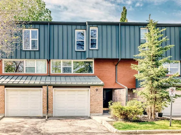 9 N Brae Glen Ct SW, Calgary, AB T2W 1B6