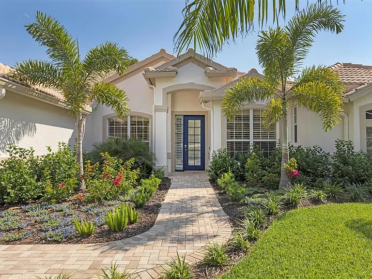 8501 Park Shore Ln — Photo 3