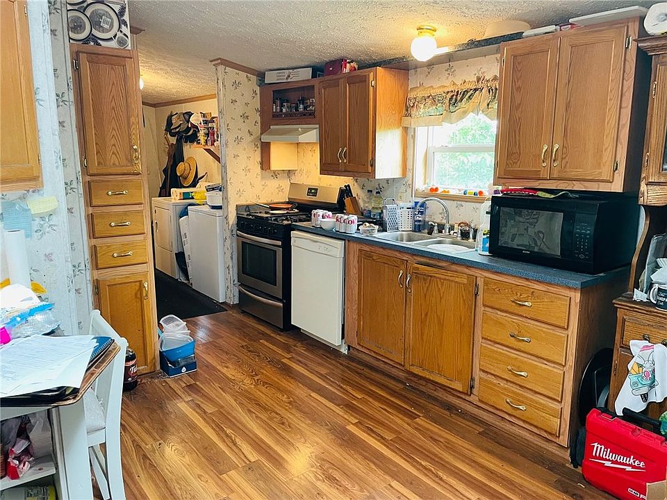 309 S 2nd St, Stewardson, IL 62463 Zillow