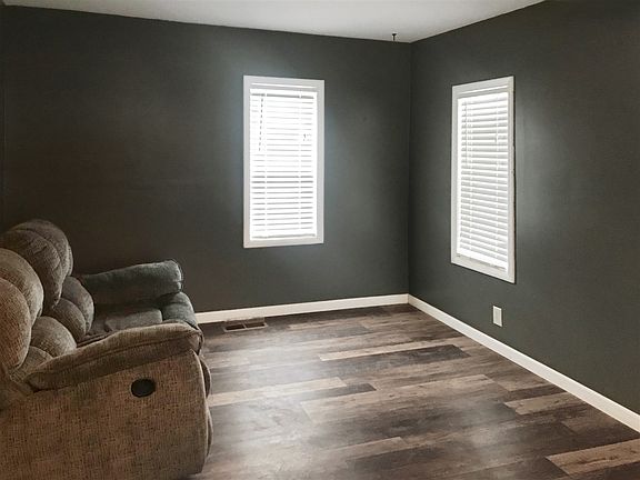 4th image of 824 Lingle Ave