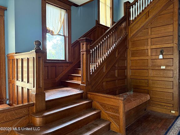 3rd image of 1001 Jackson St