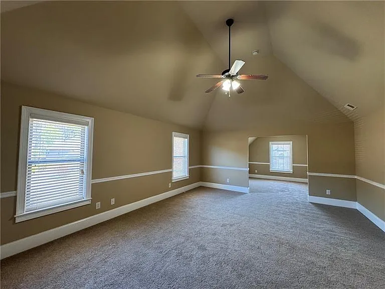 352 Plymstock Dr — Photo 11