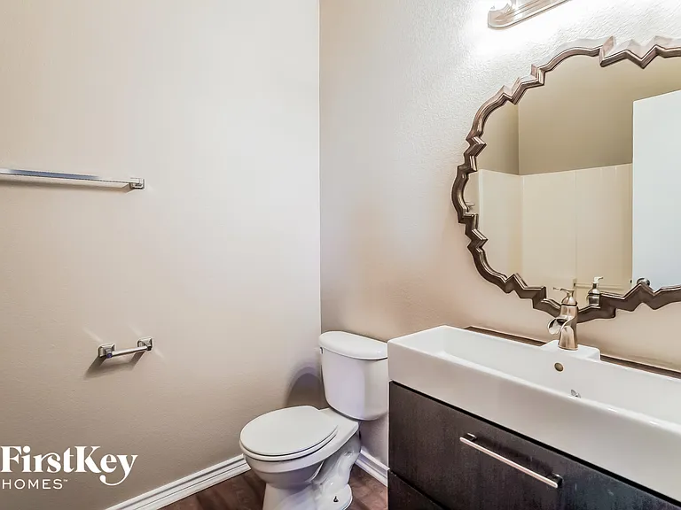 12721 Carpenter Ln — Photo 14