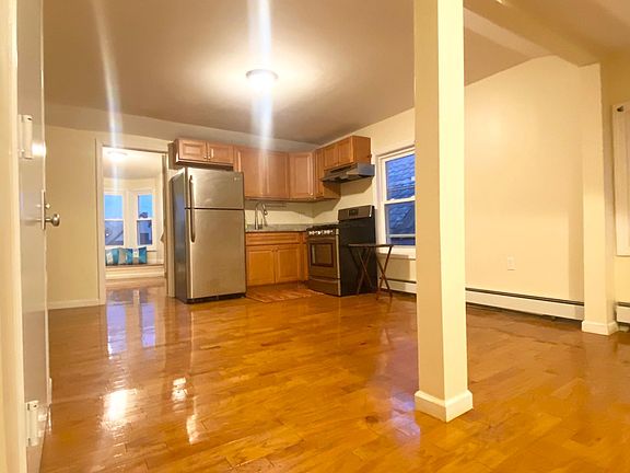 3rd image of 343 S 4th Ave #3