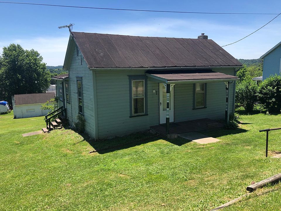 1st image of 104 Dewey Ave