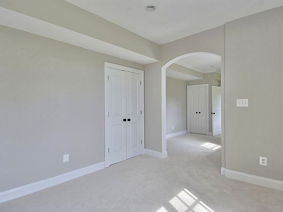 4th image of 40515 Browns Ln