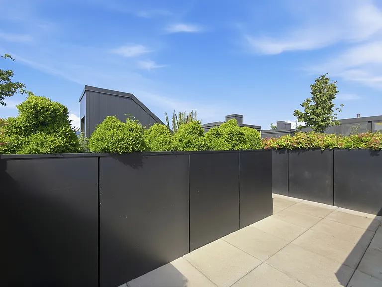 2511 Carolina St — Photo 123
