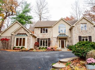 8224 Walnut Way, Indianapolis, IN 46256