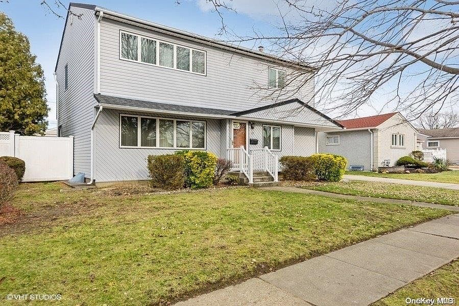 1st image of 17 Cornell Lane