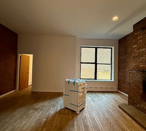 3rd image of 864 W End Ave APT 4B