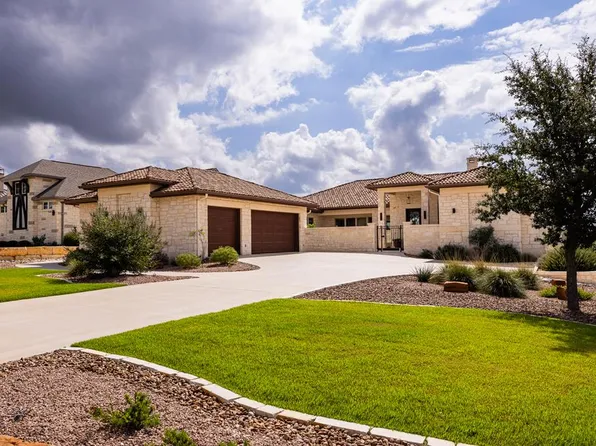 1017 Pinnacle Vw E, Kerrville, TX 78028