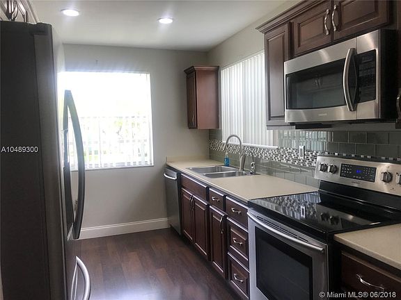 5th image of 2616 SE 21st Ct