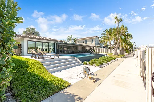 273 Tropic Dr Photo 1