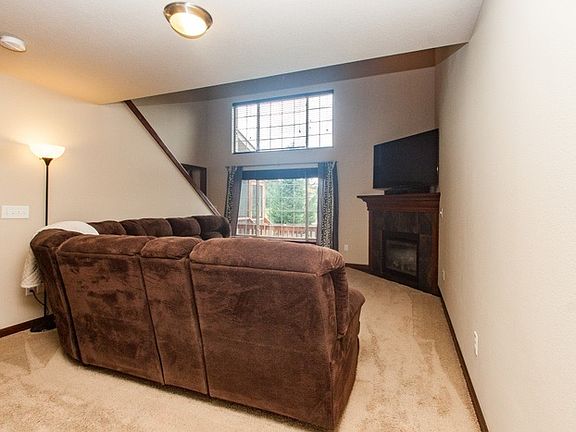 4th image of 287 Woodfield Dr