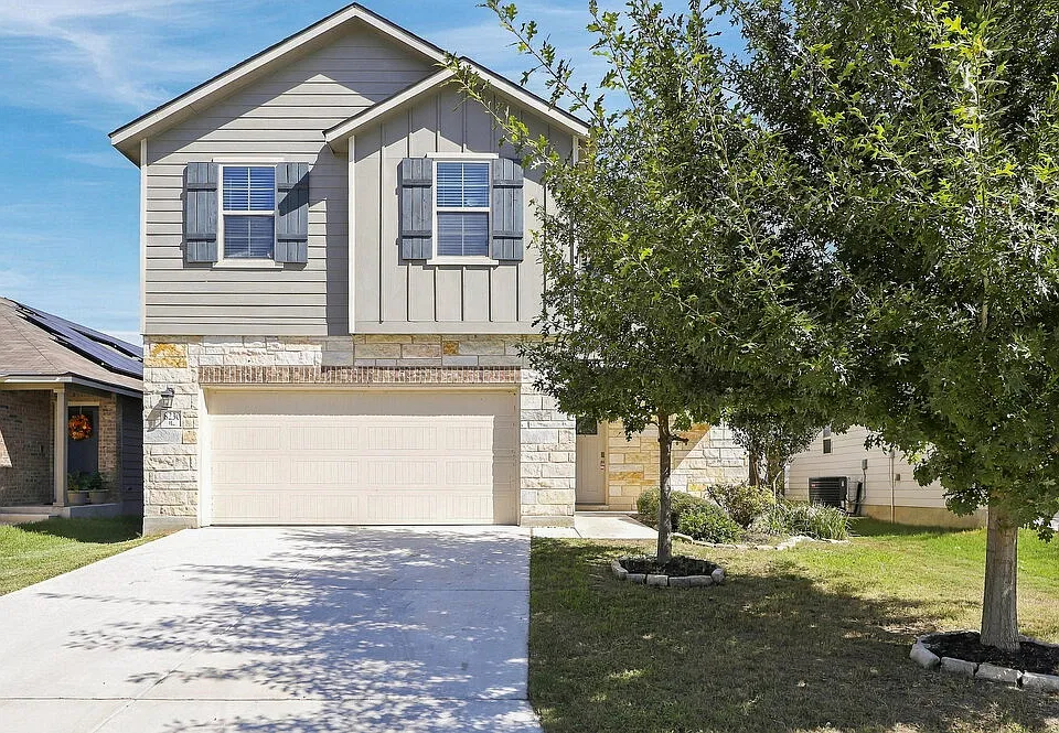 8230 Broussard