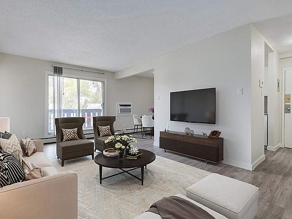 2nd image of 1020 Matheson Dr