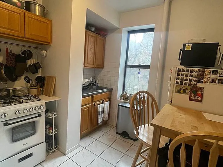 302 Mott St #27 — Photo 2