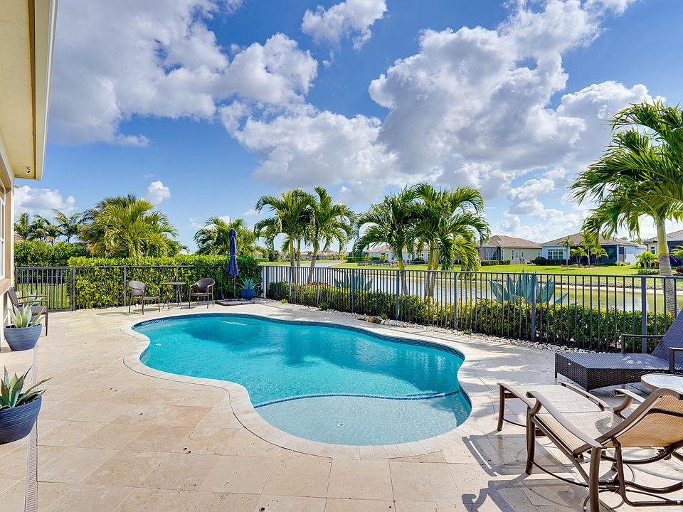 1st image of 8899 SW Montova Way