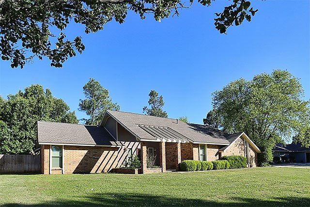 1st image of 1319 Alvera Ln