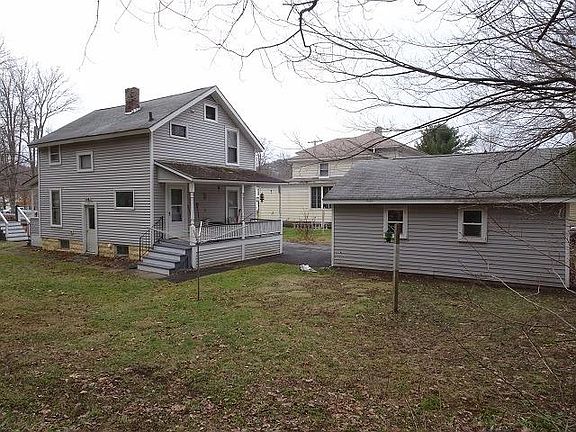 3rd image of 31 Benton Ave