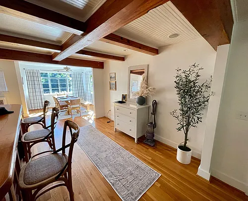 2231 Selwyn Ave #8 Photo 1