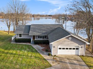 1258 E Lone Pine Rd, Custer, MI 49405