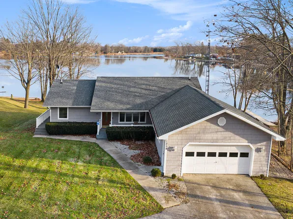 1258 E Lone Pine Rd, Custer, MI 49405