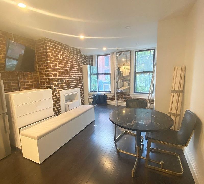 1st image of 510 E 5th St #3A