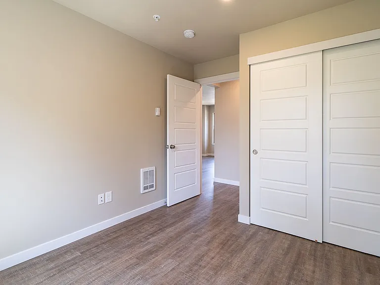 519 N Forest St — Photo 17