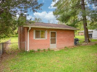 69 E Roszell Dr, Nineveh, IN 46164