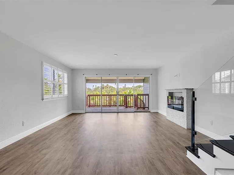 802 Hidden Harbour Dr — Photo 15