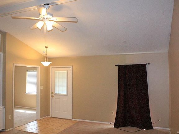 4th image of 5824 Ainsworth Ct