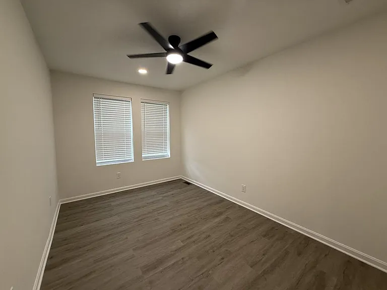 5215 Ready Ave — Photo 6