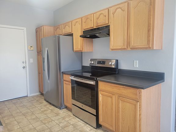 4th image of 4209 W Park St