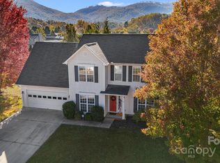 92 N Sunberry Trl, Fletcher, NC 28732