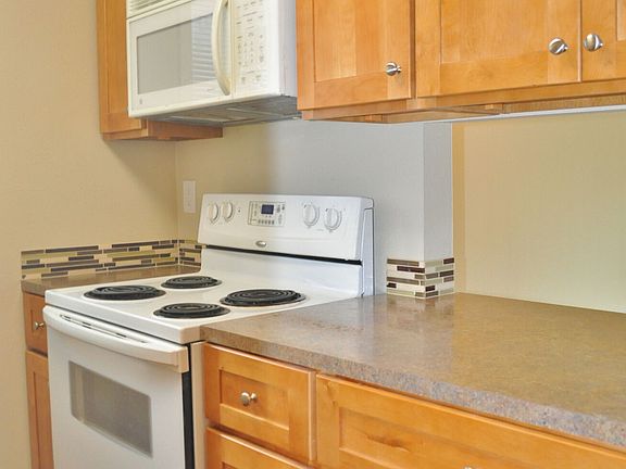 5th image of 4102 108th St SW APT 7