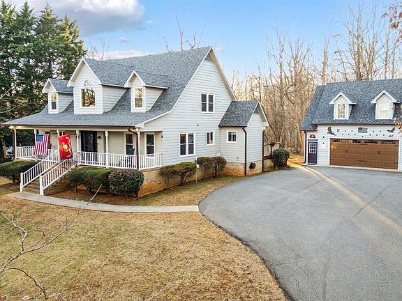 2nd image of 109 Hickory Winds Ct