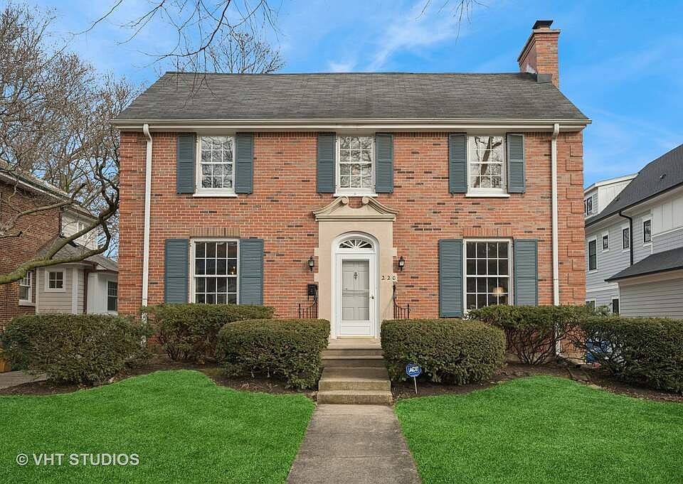 1st image of 220 Lawndale Ave