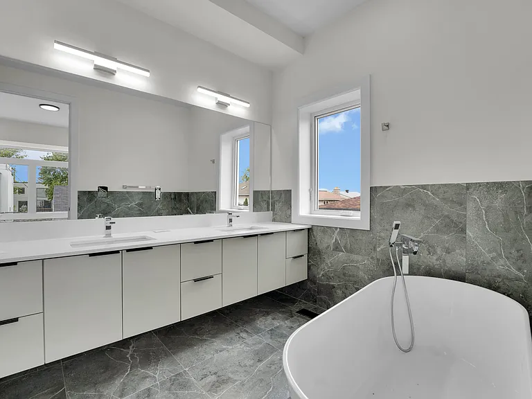 372 Berkley Ave #A — Photo 16