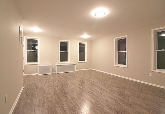 2nd image of 640 Commonwealth Ave #2