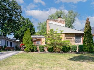 9428 S 83rd Ave, Hickory Hills, IL 60457
