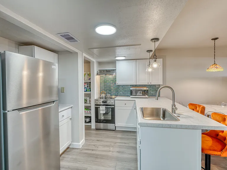 207 Hi Cir N #105B — Photo 7