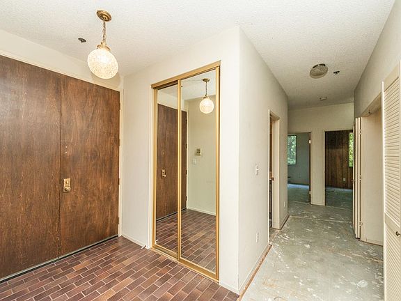 4th image of 1435 Bellevue Ave APT 209