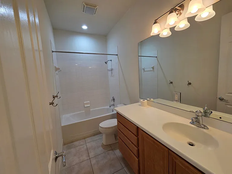 1411 N Jeaga Dr — Photo 14