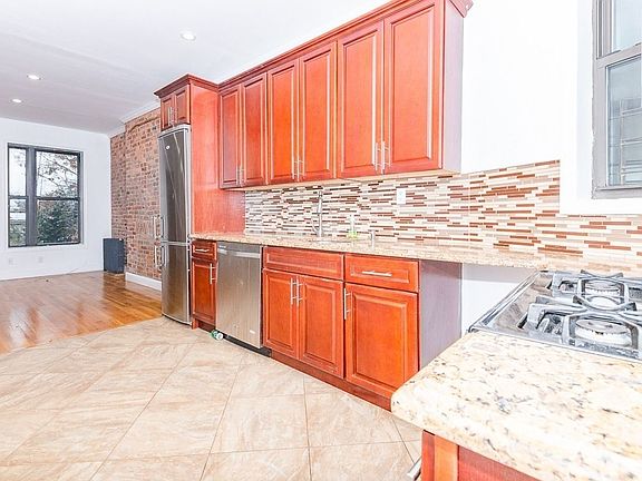 2nd image of 344 Gates Ave APT 4C
