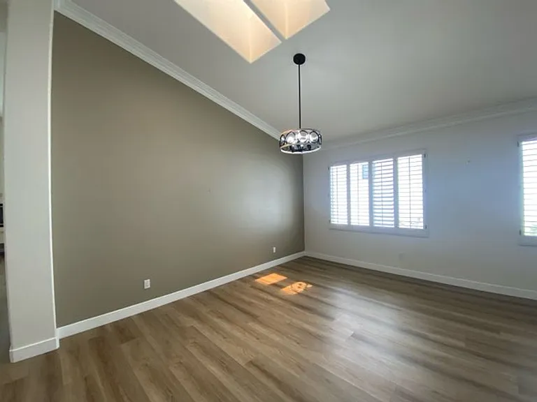 4926 Lassen Dr — Photo 6