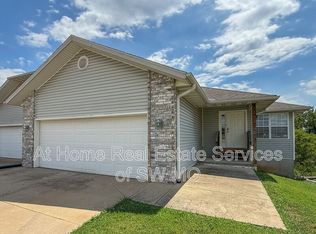 4050 W Wilderness St, Springfield, MO 65807