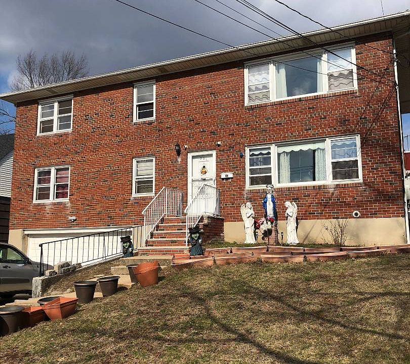 1st image of 331 Armstrong Ave #2