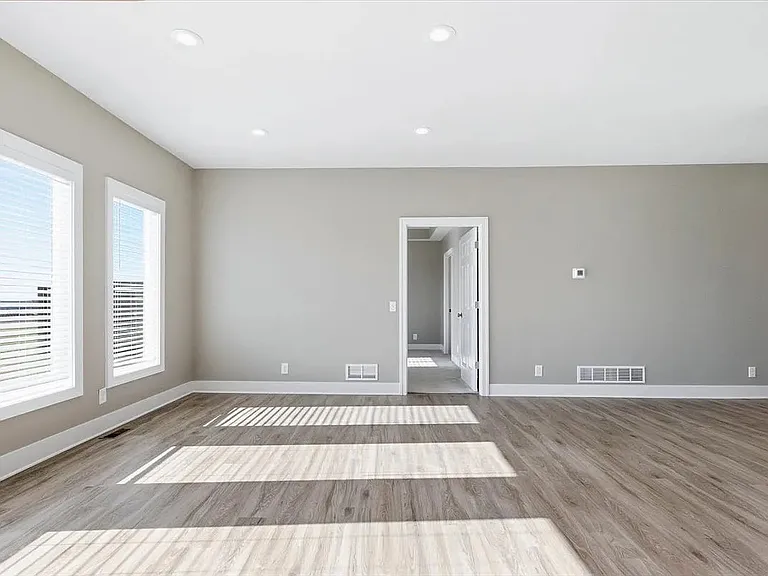 23132 Cayuse St — Photo 5
