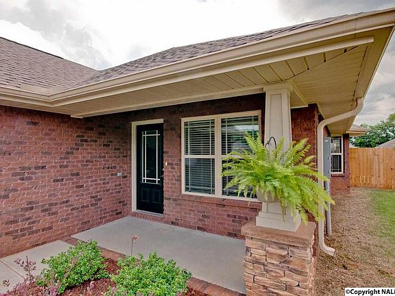 5th image of 319 Saddlegate Dr